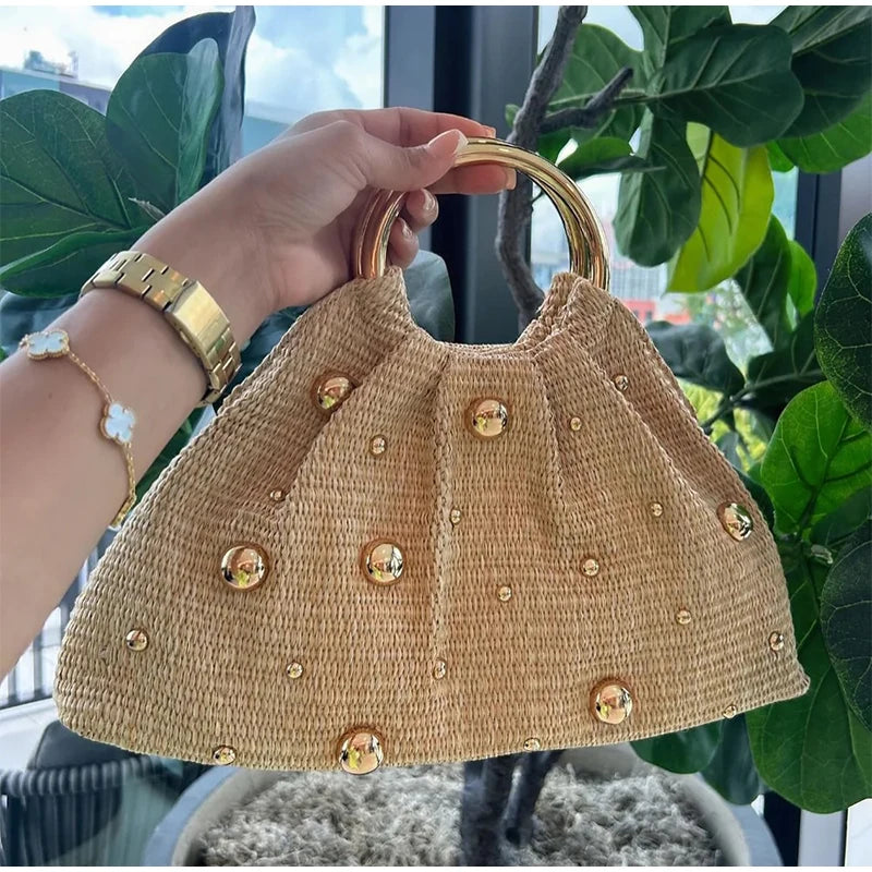 Mala em Palha, com Missangas Elegante e Asa Redonda