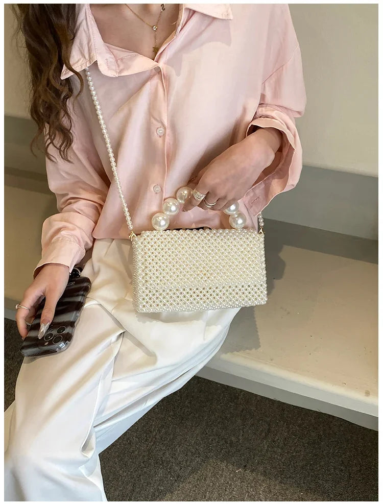 Mala de Ombro com Corrente de Pérolas, Estilo Elegante