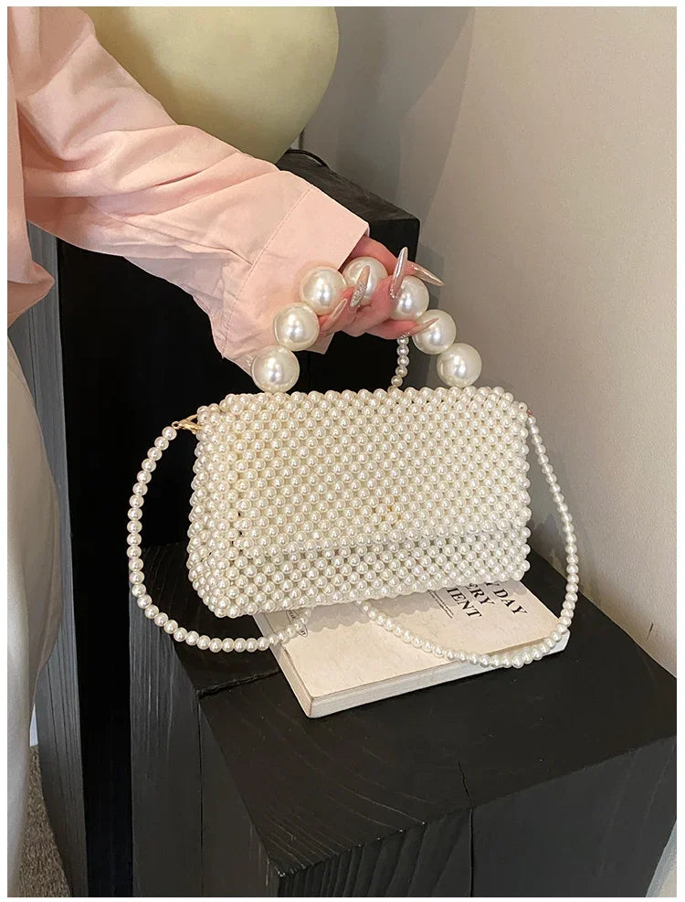 Mala de Ombro com Corrente de Pérolas, Estilo Elegante