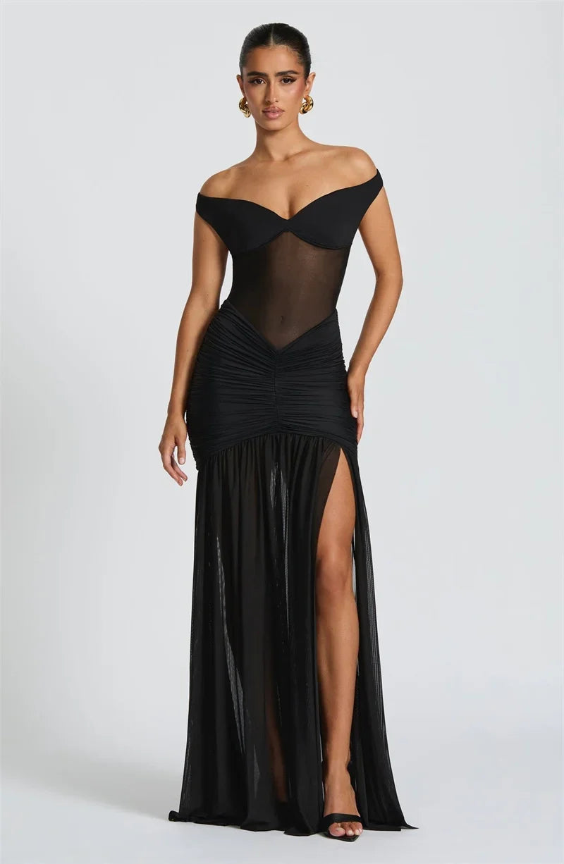 Vestido Longo Sexy e Elegante, com Ombros Descobertos, Sem Costas, com Alças ao Pescoço