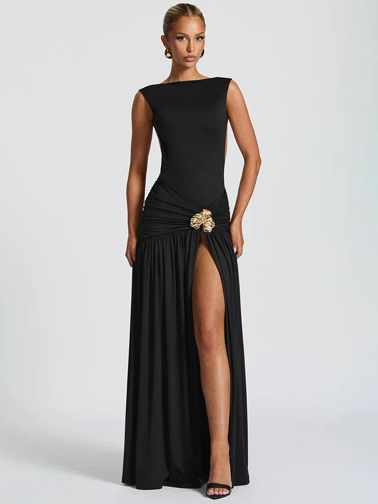 Vestido Longo (Maxi), Sem Costas, com Flores Metálicas e Franzidos (Ruched), Elegante