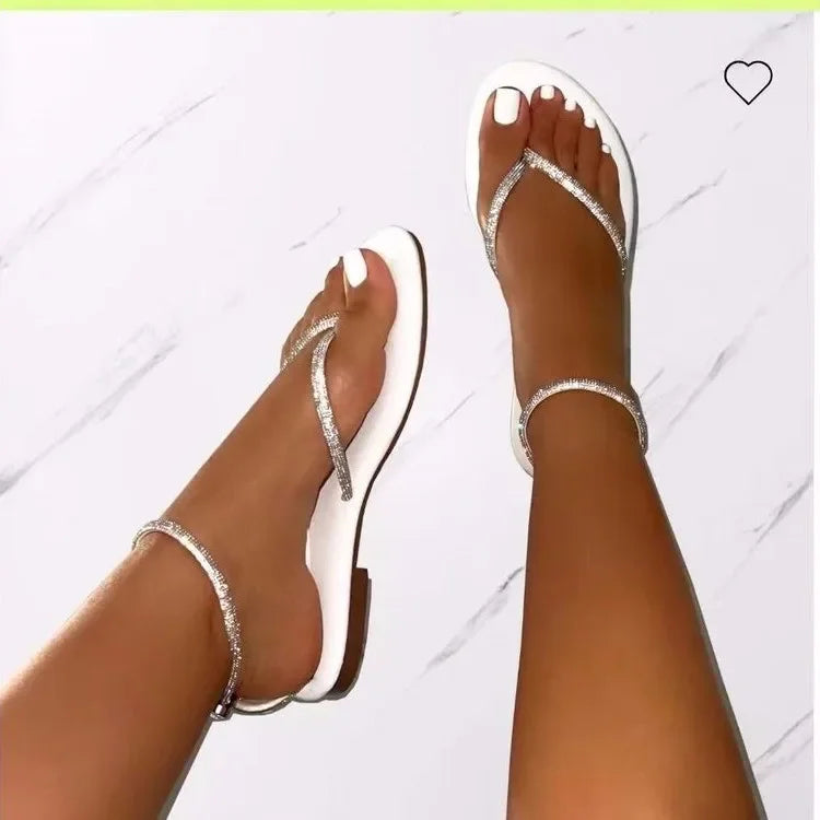 Sandálias Tipo Flip-Flop / Slides, Decoradas com Strass, Antiderrapantes