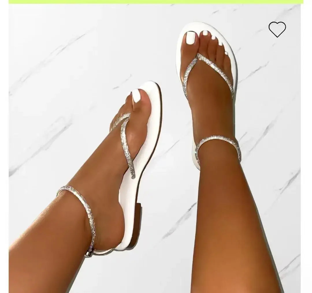 Sandálias Tipo Flip-Flop / Slides, Decoradas com Strass, Antiderrapantes