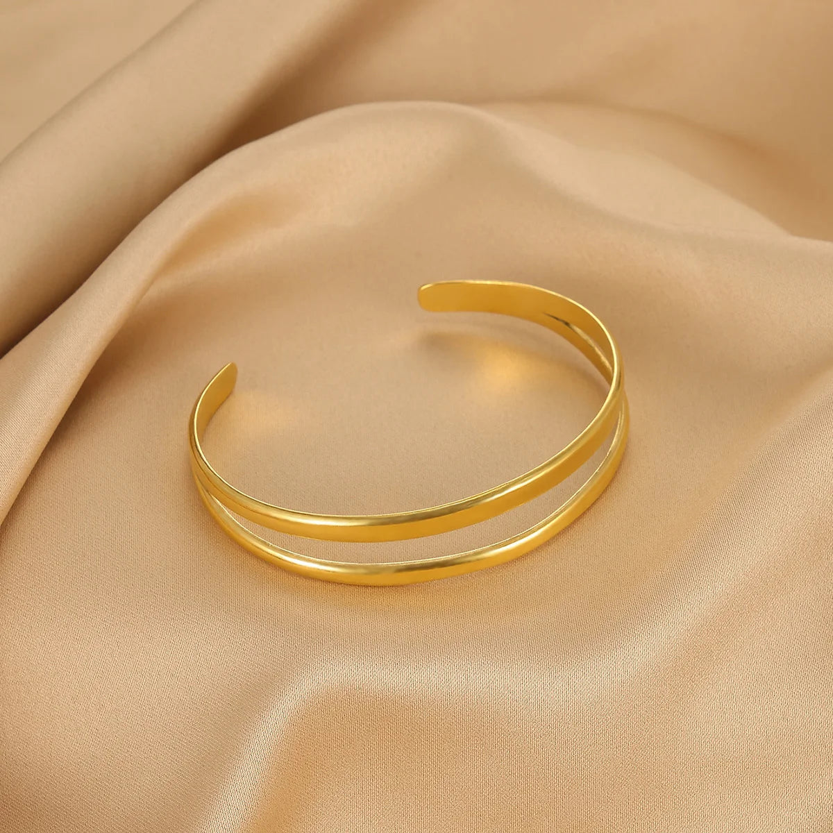 Pulseiras Douradas Super Estilosas