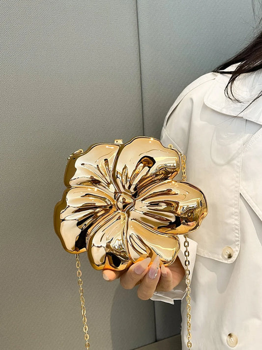 Bolsa de Ombro Feminina Metálica com Formato de Flor Acrílico