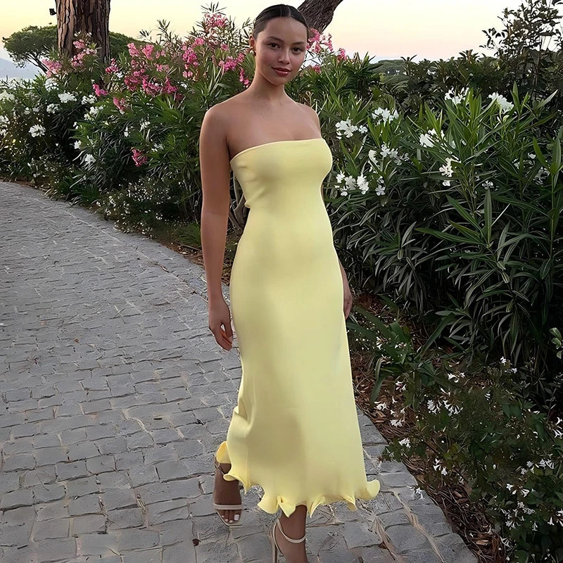 Vestido Comprido Ousado e Moderno