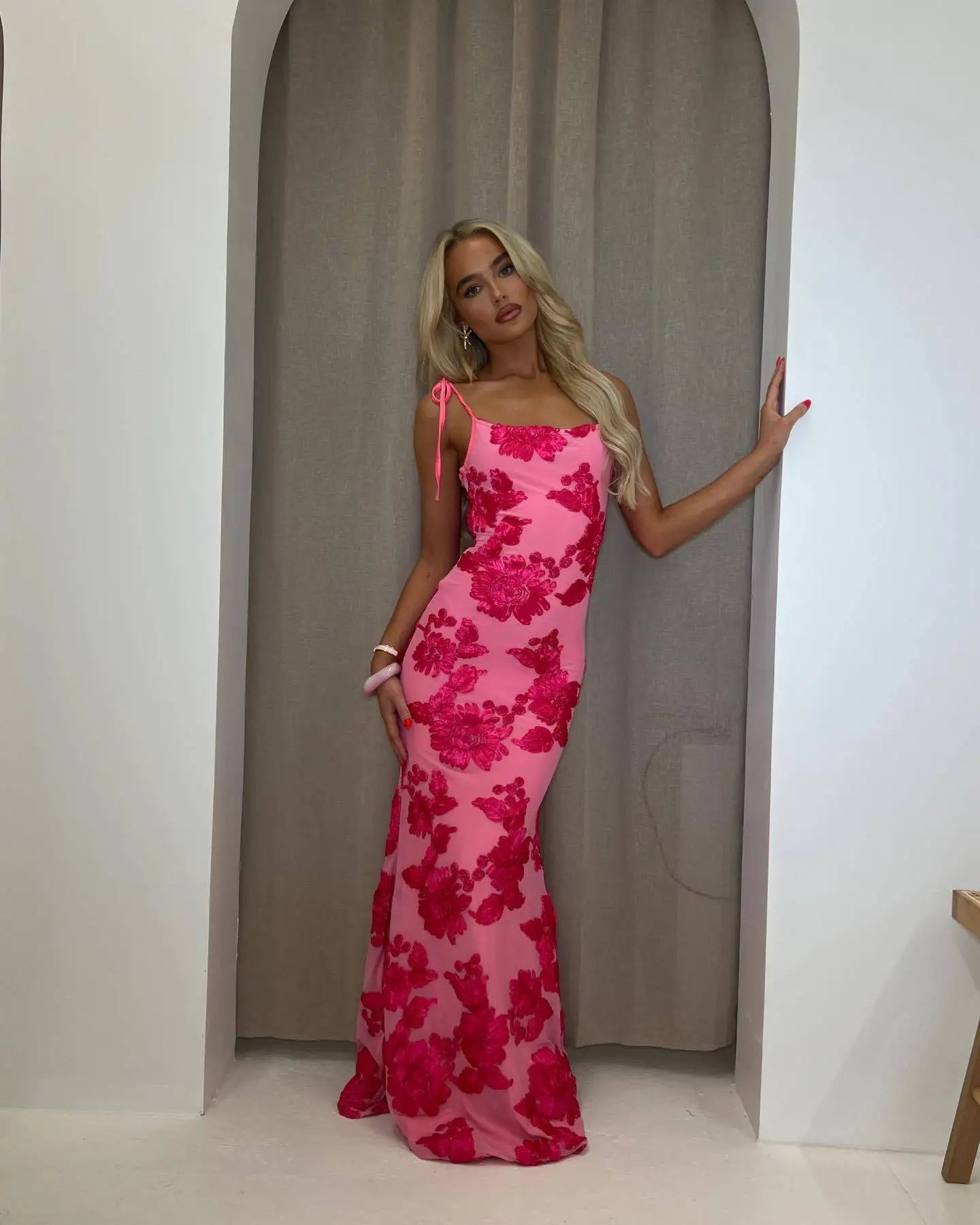 Vestido Longo Florido e Fofo, Alças Finas