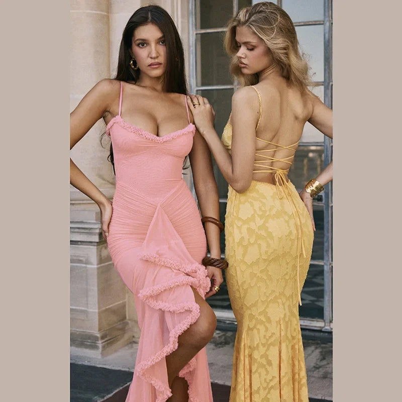 Vestido Longo Elegante, com alças Finas, Barra de Renda, Decote em V