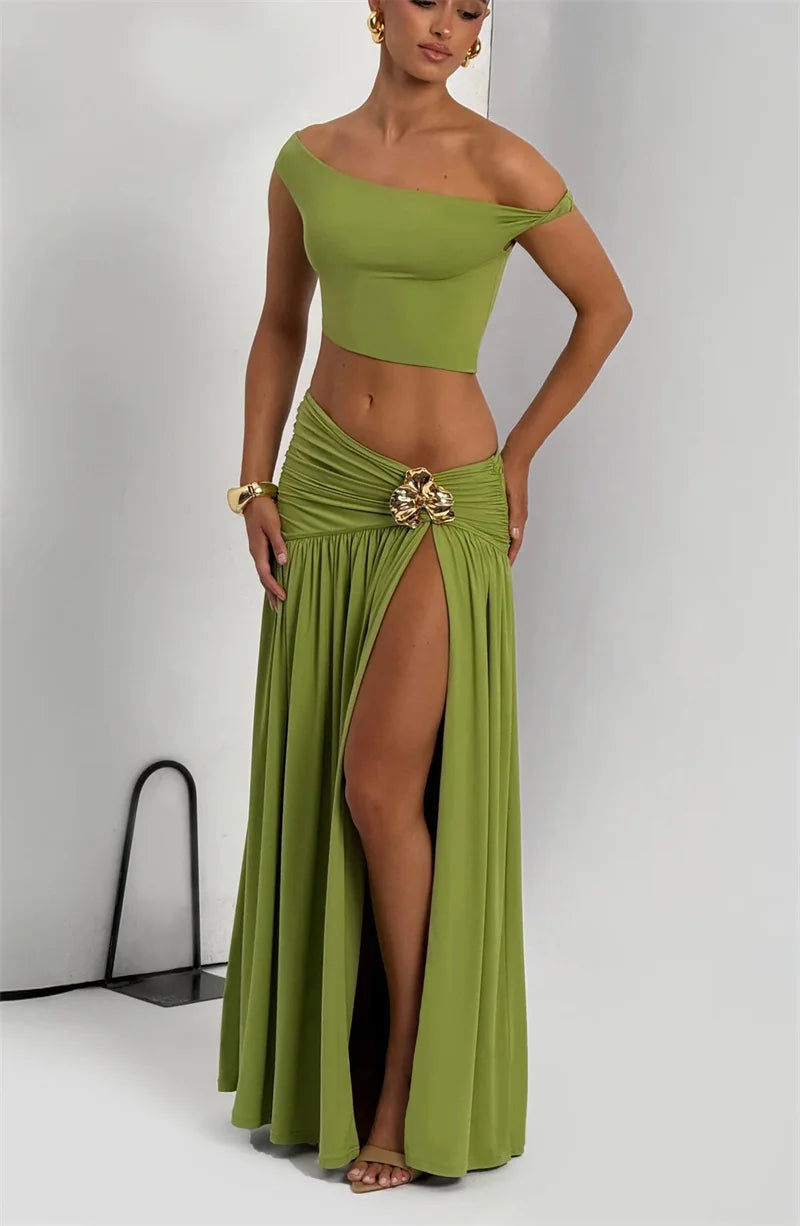 Conjunto Elegante, Top Curto de Gola Assimétrica, Sem Costas e Saia com Abertura,