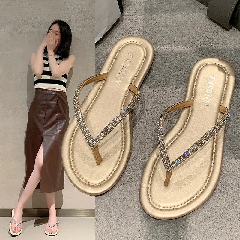 Chinelos com Strass, Confortáveis e Macios, Plano