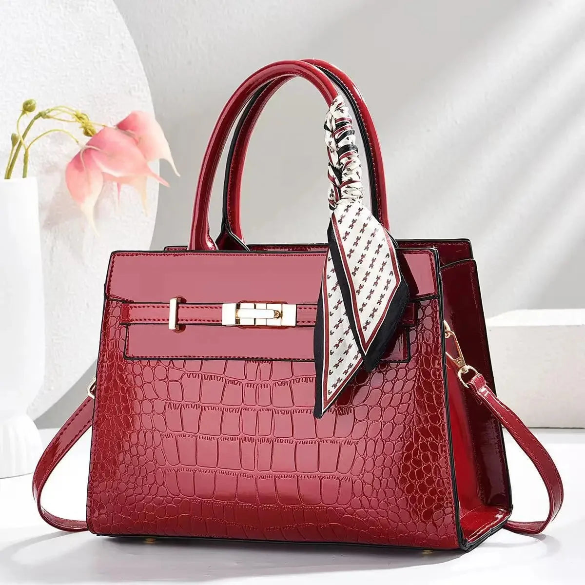 Mala de Mão com Padrão Crocodilo, Estilo Moderno e Elegante