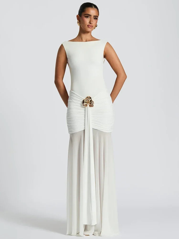 Vestido Longo (Maxi), Sem Costas, com Flores Metálicas e Franzidos (Ruched), Elegante