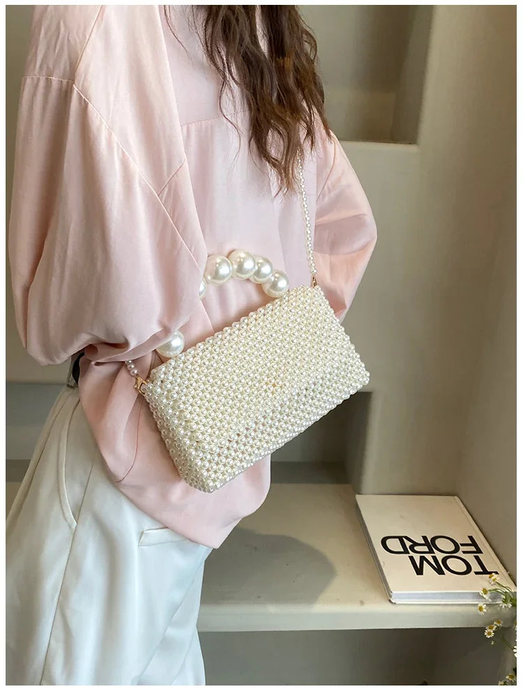 Mala de Ombro com Corrente de Pérolas, Estilo Elegante