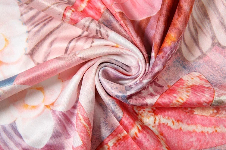 Vestido Justo ao Corpo, com Conchas Metálicas, Estampa Colorida, Sem Costas, Sem Mangas, Estilo Sexy