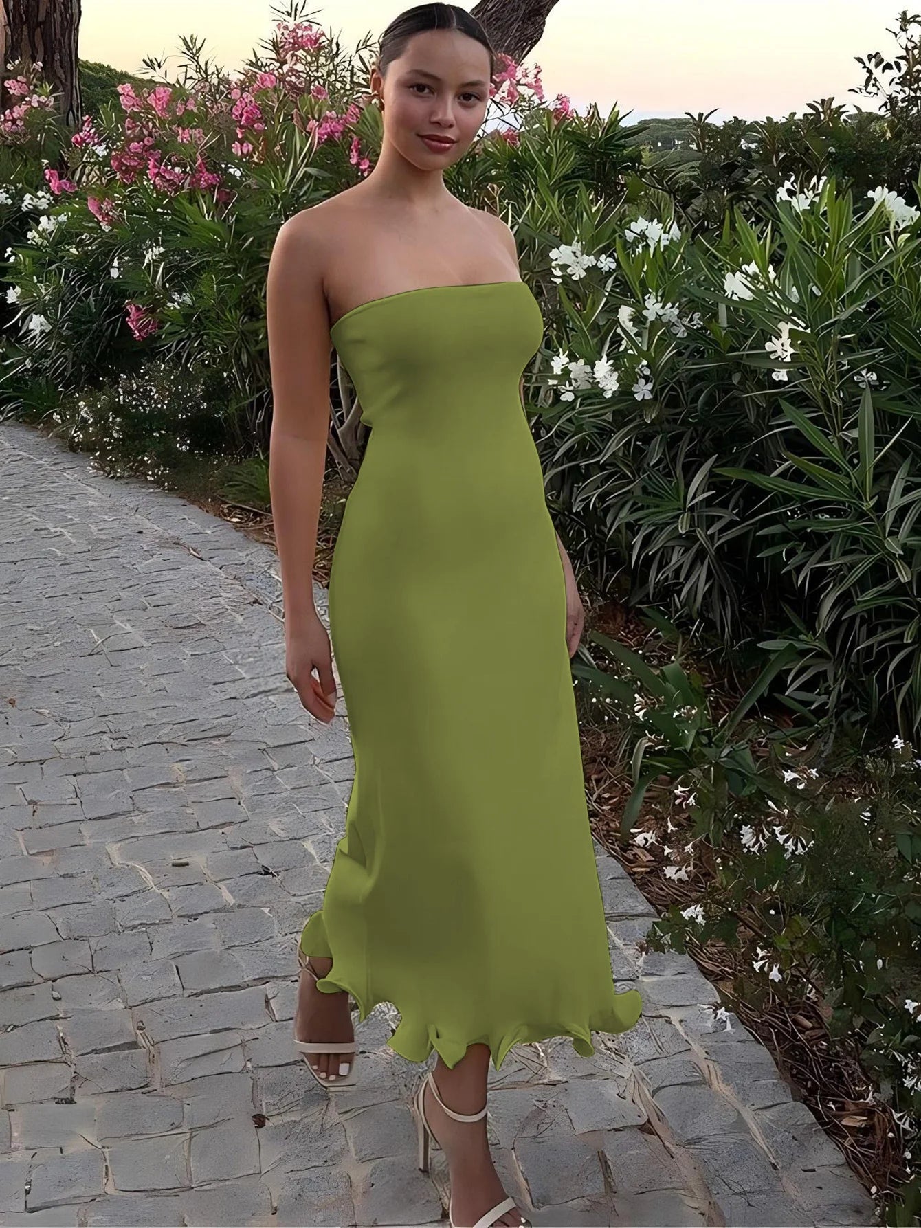 Vestido Comprido Ousado e Moderno