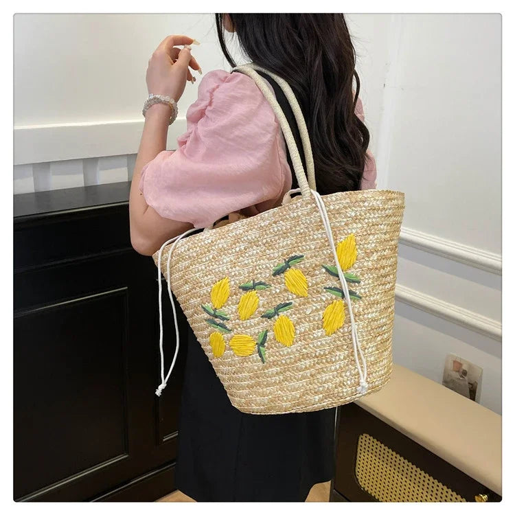 Bolsa de ombro de palha cor sólida com bordado de frutas