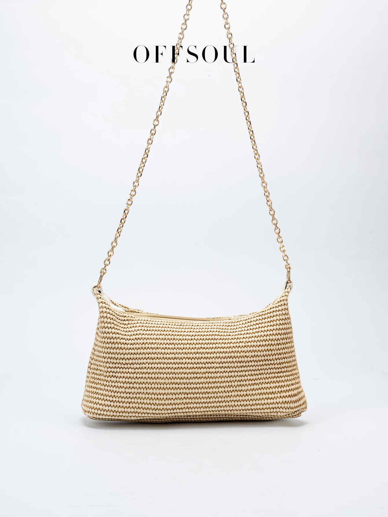 Bolsa de praia artesanal de conchas com alça única.