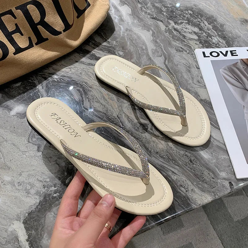 Chinelos com Strass, Confortáveis e Macios, Plano