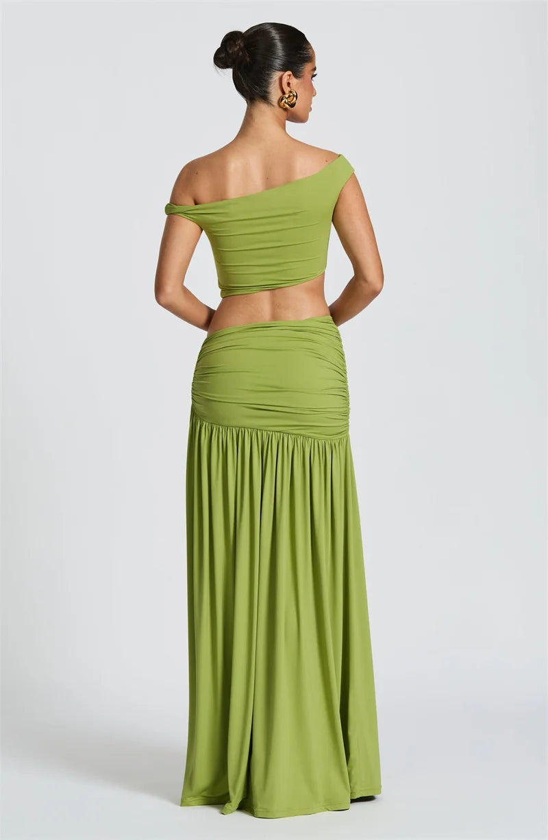 Conjunto Elegante, Top Curto de Gola Assimétrica, Sem Costas e Saia com Abertura,